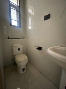 Penthouse Thomas Estate