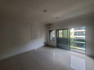 Fully serviced 3-bedroom apartment.